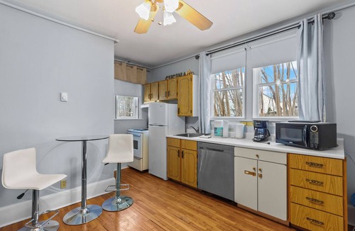 Waterford Valley Apartment | The Fogo Cozy 1BR Parking + Wi-Fi