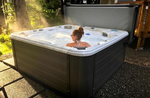 Ucluelet Hotel | The Francis Boutique Inn