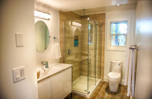 Ucluelet Hotel | The Francis Boutique Inn