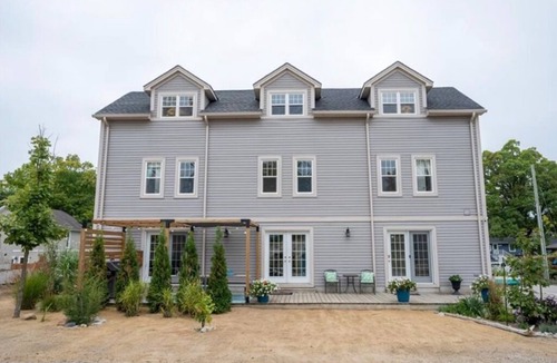 Grand Bend Cottage | The Grey Beach House! In the heart of Grand Bend