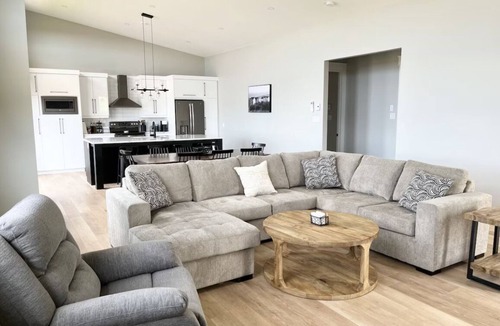 New Glasgow House | The Heron's Nest - Minutes to Glasgow Hills Golf Course, Cavendish & Beaches