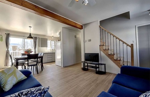Saint-Etienne-de-Lauzon House | The house of the river