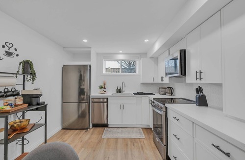 Richmond Hill Apartment | The Kiwi — 2BR suite + kitchen, MAJOR INTERNATIONAL SPORTING EVENT 2026