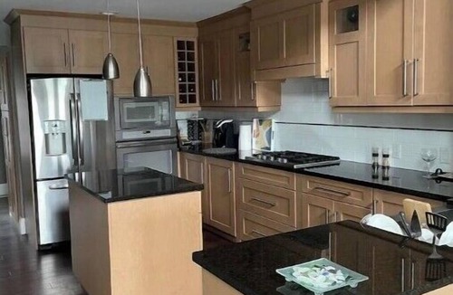 Town of Essex House | The Lakeside house, a retreat spot with Hot Tub