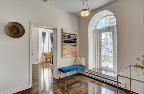 Latin Quarter Apartment | The large 1 bedroom Suite "au Château"