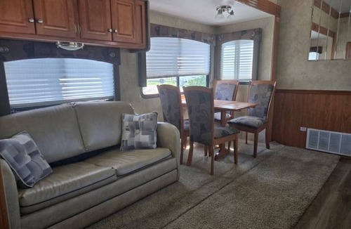 Stettler House | The Longhorn Glamper