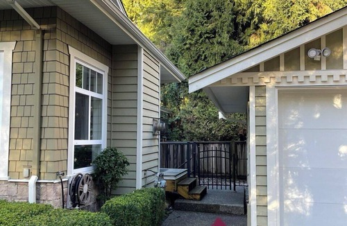 Upper Lonsdale House | The Loveliest place to stay in North Vancouver