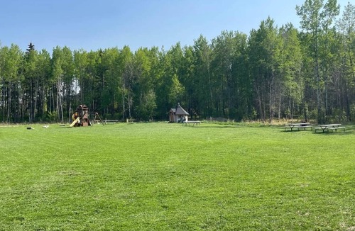 Division No. 11 House | The Moose cabin - Bear Creek Cabins