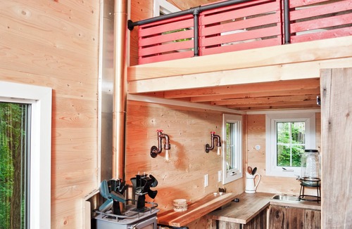 Balderson Cabin | The Nest | Off-Grid Tiny House in the Forest!