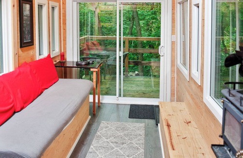 Balderson Cabin | The Nest | Off-Grid Tiny House in the Forest!