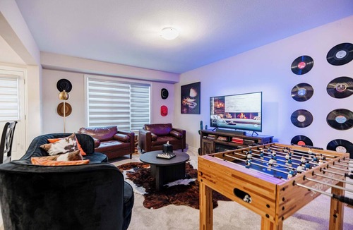 Fallsview House | The Niagara Family Estate 6BD | Game Room