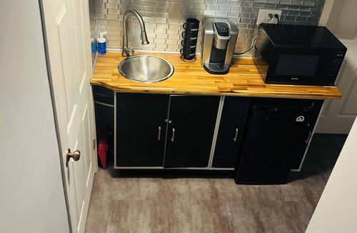 Port Weller West Apartment | The Pinery | Modern Retreat with Pool & Family-Friendly Comfort