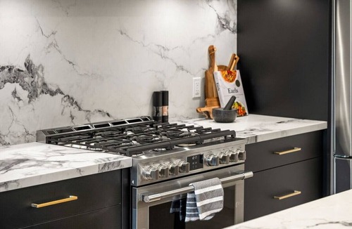 Killarney House | The Platinum Stay | Luxury 2 Bed | Min to DT