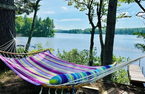 New Gloucester House | The Point - A tranquil Lakefront 2-bedroom cottage-style home on Sabbathday Lake