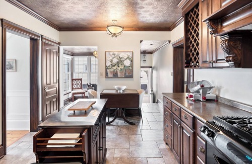 Amherstburg House | The Quaint Escape