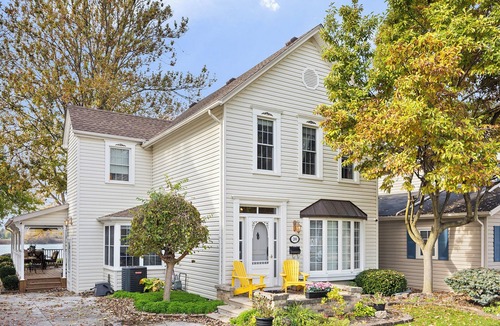 Amherstburg House | The Quaint Escape
