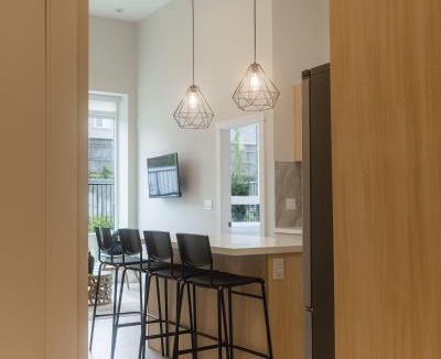 South Newton House | The Retreat Suite Free Parking
