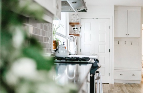 South Central House | The Royal Boheme Gorgeous Bungalow with a Backyard Deck