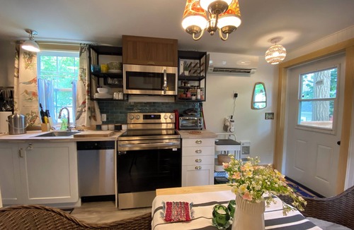 Shelburne Cottage | The Shakespeare Cottage By The Sea