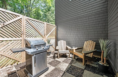 Gilford House | The Shanty– Weirs,Lakes,BankPavilion,HGTV,Top 1%