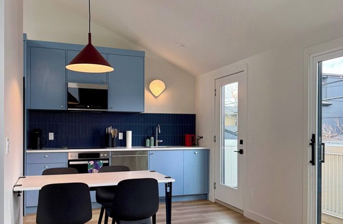 Bridgeland Apartment | The Silver Hut - Bridgeland
