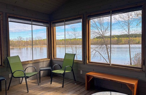 Sables-Spanish Rivers House | The Spanish River Hideaway | Cozy Waterfront Escape | World-Class Fishing