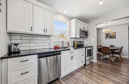 Sarnia House | The Summer House