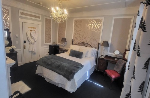 Tamworth Bed & Breakfast | The Tamworth Hotel