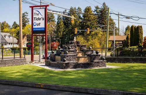 Regional District of Nanaimo Hotel | The Tide's Out