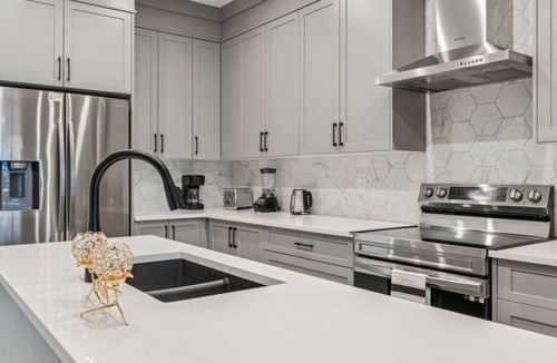Northwest Calgary House | The Urban Haven | Curated 3bed Luxury in Calgary