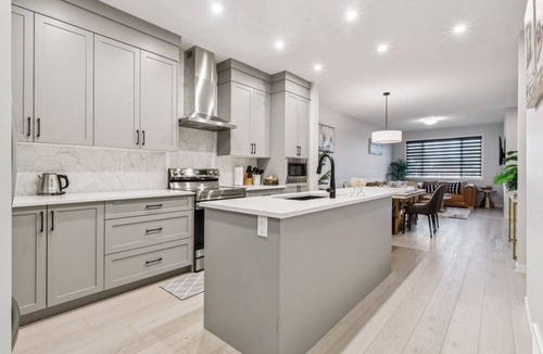Northwest Calgary House | The Urban Haven | Curated 3bed Luxury in Calgary