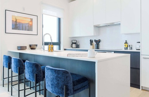 Revelstoke Apartment | The View - Luxury Penthouse Condo