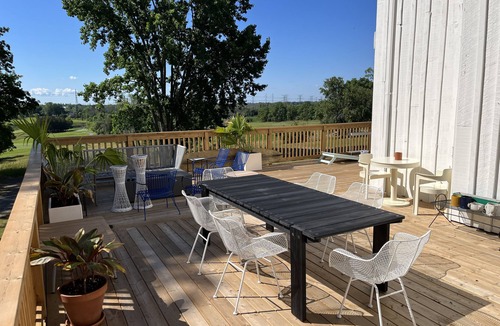 Corbyville House | The Wallace House | 20 Person Luxury Accommodations | Black Bear Ridge Resort