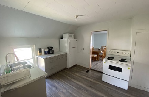Napanee Apartment | The Water Street Inn Upper apt