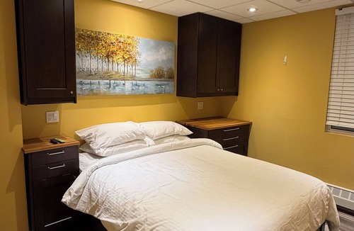 Sudbury House | This beautiful located place is at central location in Sudbury