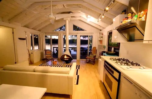 Frontenac Cottage | Three Pet-Friendly Cottages Perfect for Outdoor Adventures in Ontario