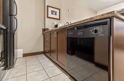 Fernie Condo | Time for a Getaway? Pool and A/C