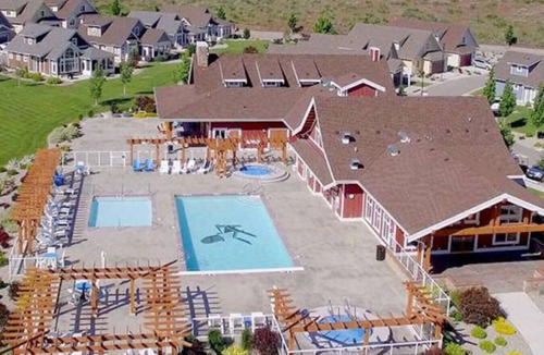 Okanagan-Similkameen House | Tinhorn Meadow Cottage-Walk to the pool #20
