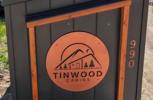 Rossland Ski Chalet | Tinwood Cabins The Climb, 3 mins to Rossland