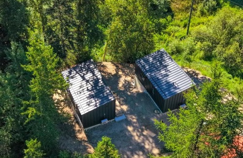 Rossland Ski Chalet | Tinwood Cabins The Climb, 3 mins to Rossland