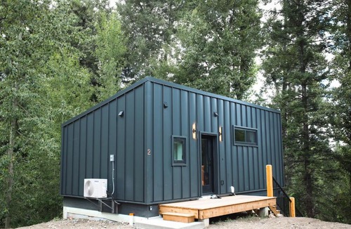 Rossland Villa | Tinwood Cabins The Descent, Cozy 3 min to Rossland