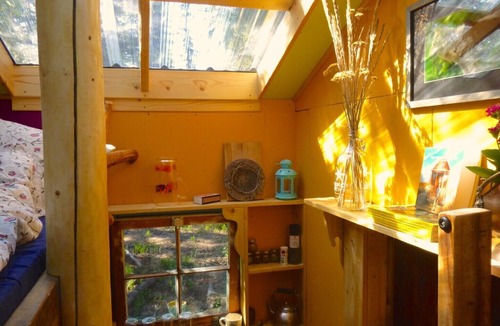 Marsh Lake Cabin | Tiny House/ Cabin, Marsh Lake, YT