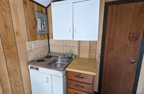 Wasaga Beach House | Tiny Wood Cottage 12