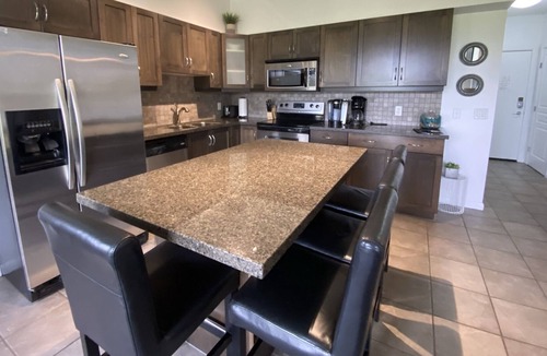 South Pandosy Condo | Top floor 2 bedroom suite with spectacular views