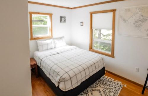 Ucluelet House | Tower House - West Coast Ucluelet Forest Escape