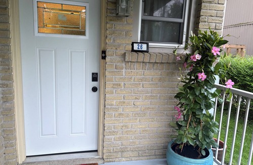 Port Dover House | Town House rental 5 minute walk to the beach.