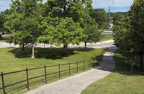 Port Dover House | Town House rental 5 minute walk to the beach.