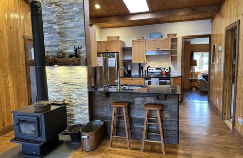 Wentworth-Nord Ski Chalet | Tralina Lakefront Cottage: Private Beach, Incredible views, 5 min to Store/SAQ