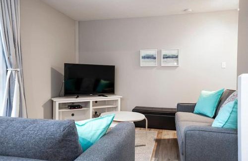 Craigleith Apartment | Tranquility Oasis Ski-In Out Hot Tub Shuttle