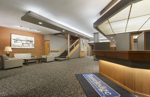 South Lethbridge Hotel | Travelodge by Wyndham Lethbridge